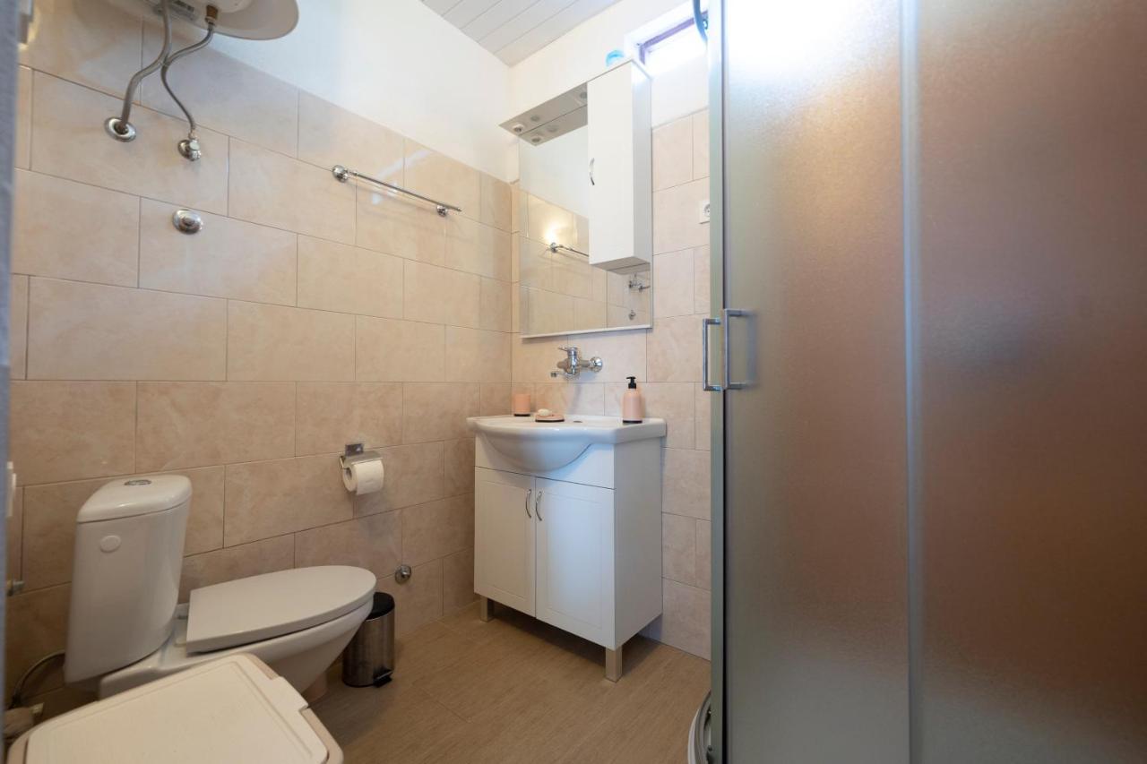 Studio Apartman Ema 2 Gornji Karin Luaran gambar